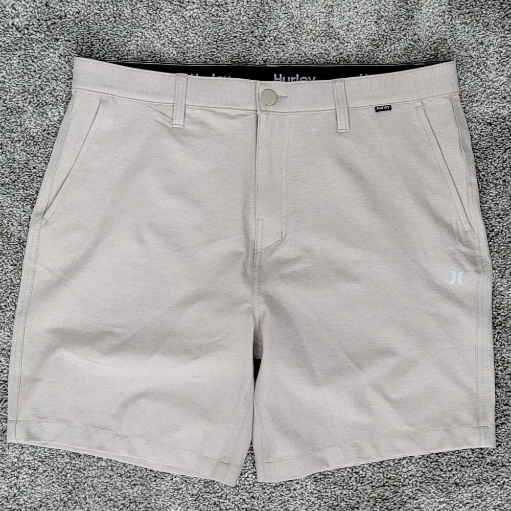 Men's Hurley Oatmeal Colored Shorts Size 34 but measures closer to a 36